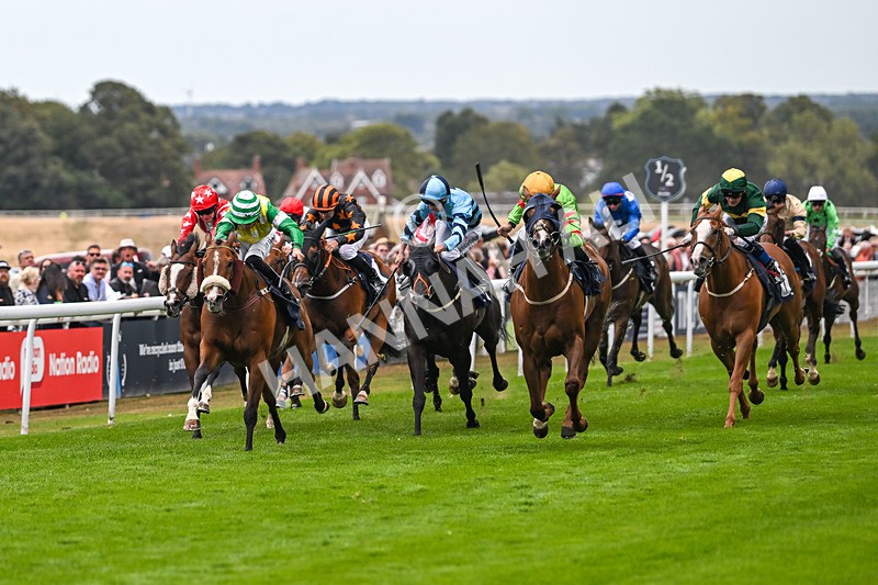 300825-Race 6-Hundred Caps-1783 - Race 6