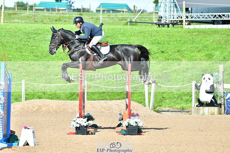 230723A-164613-13674 - Cls 8, 2 Star Medium 1.35m