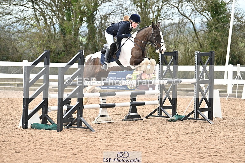 240309A-130344-01087 - Cls 8 Pony Newcomers and 1m Open