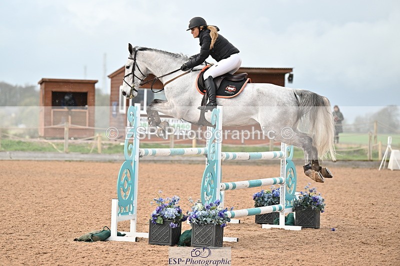 240315A-121141-00842 - Cls 3 Snr Foxhunter