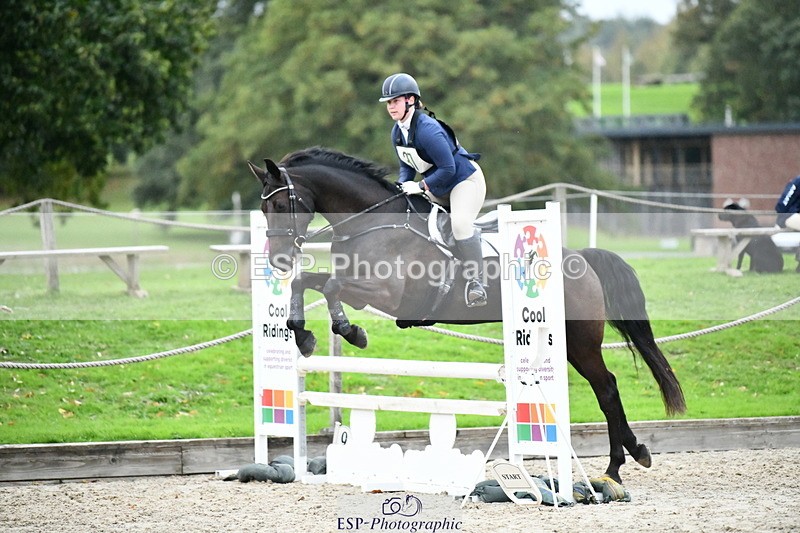 251004A-173854-02542 - Classes 12 & 13 90cm