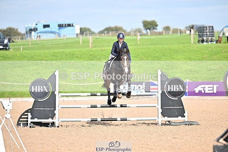 251001-134859-00396 - Cls 4 Newcomers and 1.10m Open