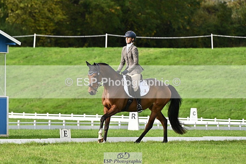 251024A-101608-08015 - F-453-Lucy.Lloyd