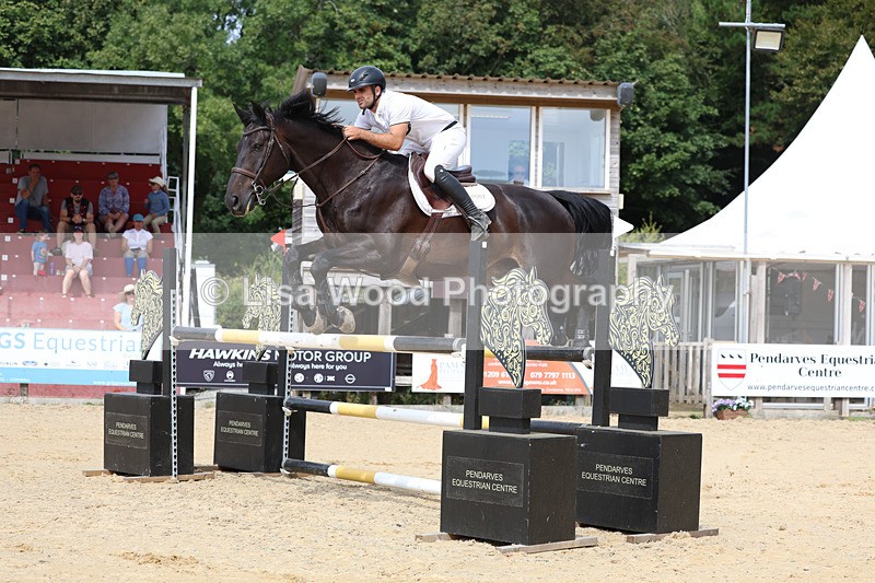 3E7A4508 - Class 9: Senior 1.30m open