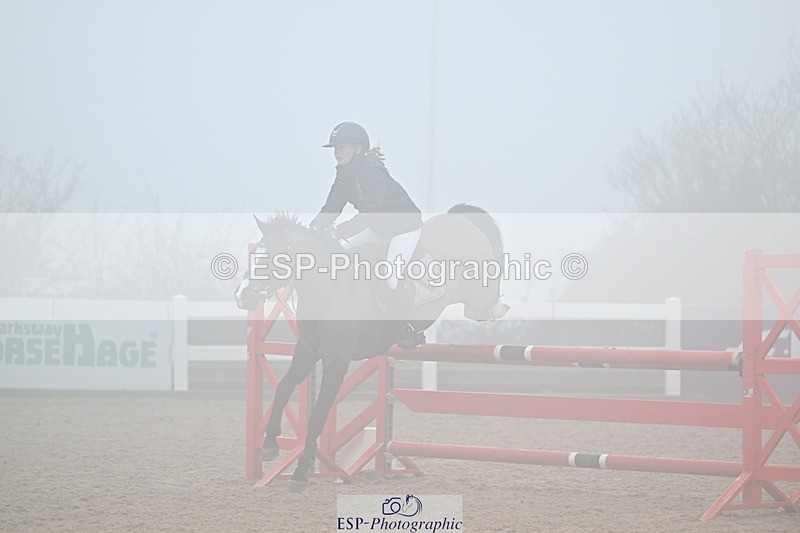 250208-123642-00616 - Cls 9 Pony Newcomers and 1m