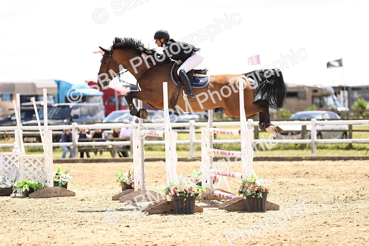 SBM_003849 - Class 22 - Senior Foxhunter 1.20m