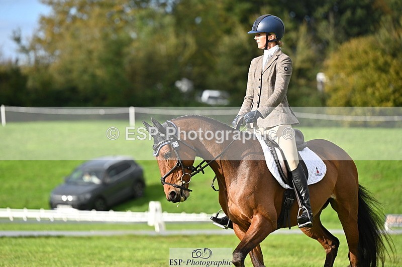 251024A-101435-08008 - F-453-Lucy.Lloyd