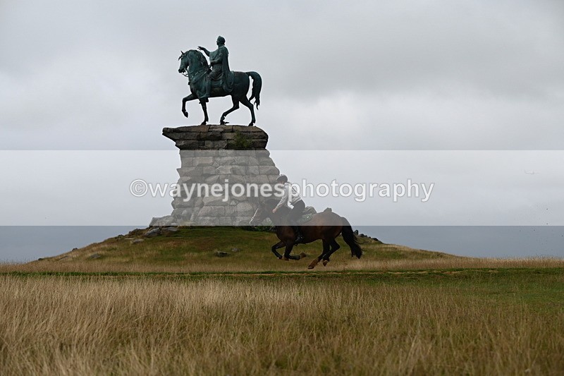 DSC_0157 - Time at Statue 09:51 to 10:54