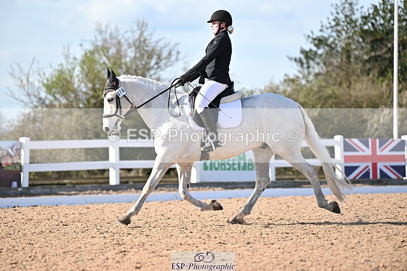 240324A-151249-04450 - Novice 27, 14.30 to 15.25