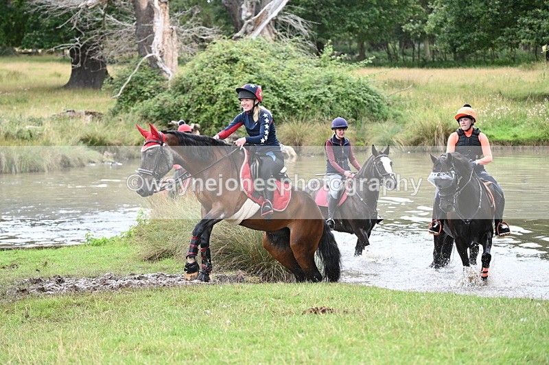 WJ7_4612 - Time at Water 13:26 to 13:59