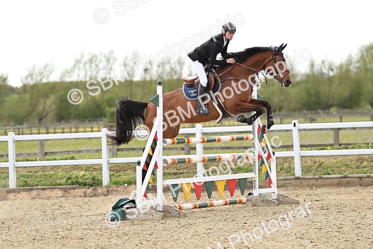 SBM_001481 - Class 5 -Senior Foxhunter - 1.20m