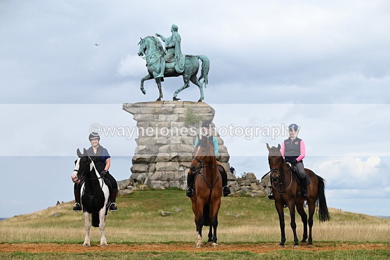 DSC_7854 - Time at Statue 13:16 to 13:52