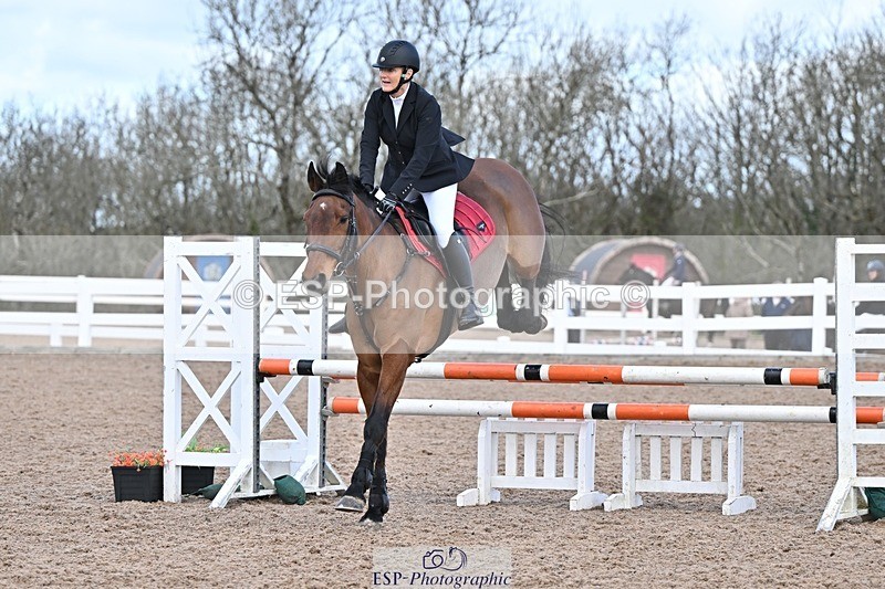 250328-104029-01302 - Cls 8 British Novice and 90cm