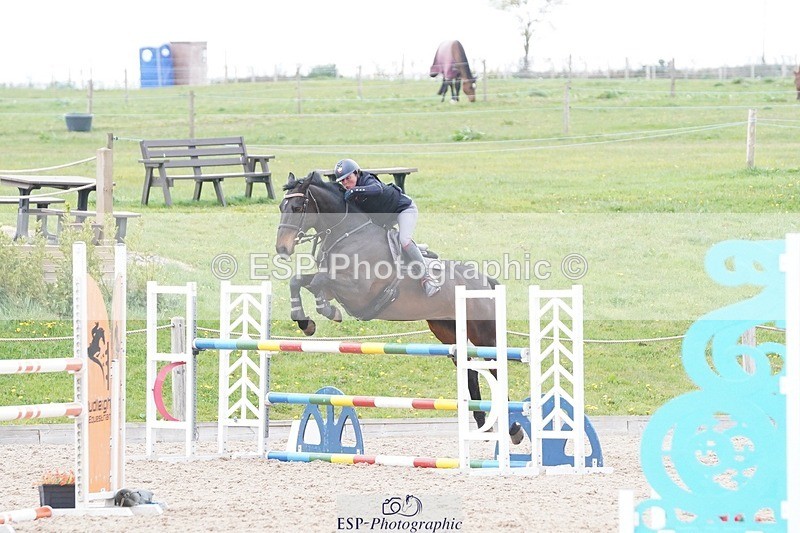 250414-142412-01133 - 1.10m Round 2