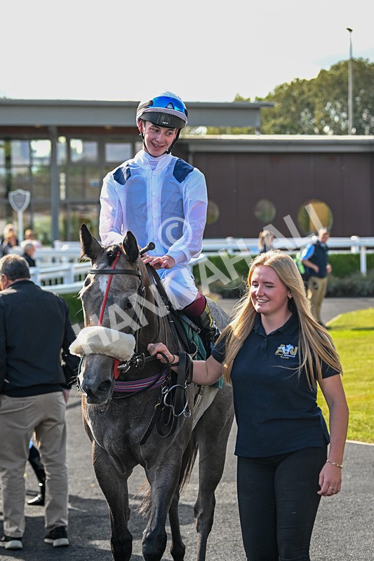 090925-Race 3-Maasai Mata-8737 - Race 3