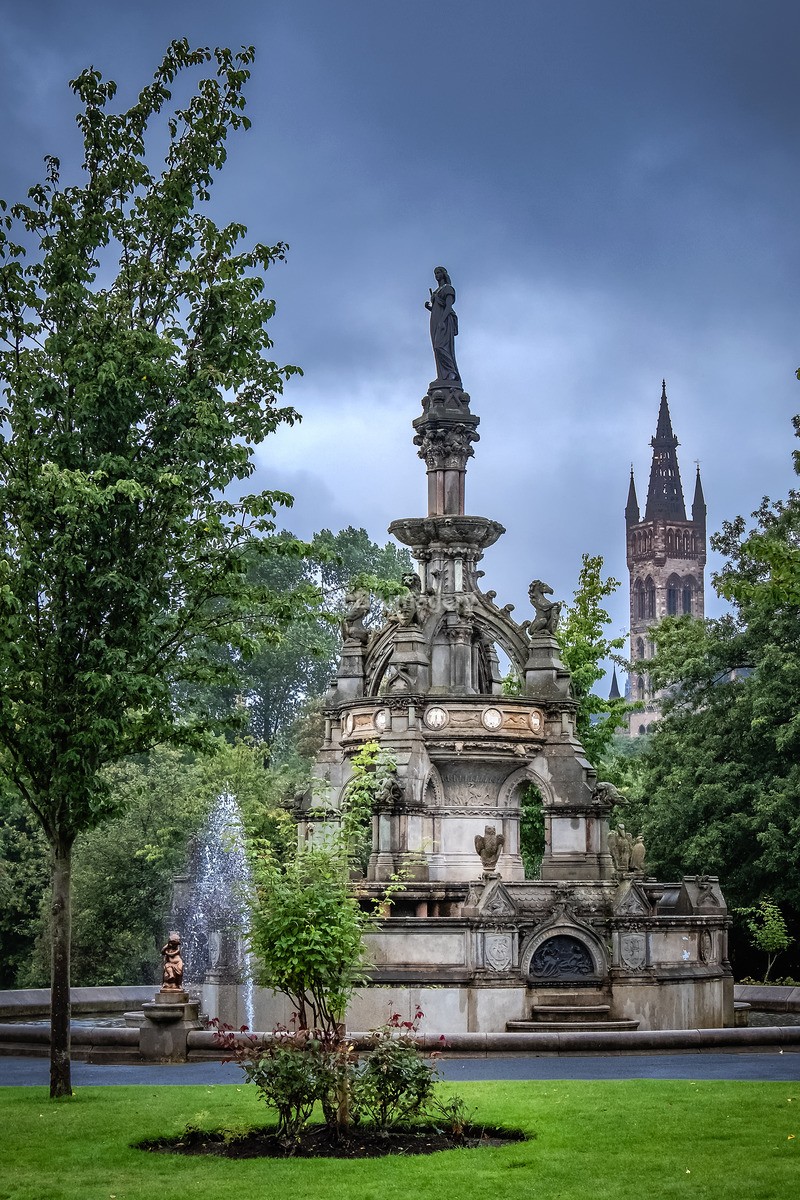 Stewart Fountain in the Rain - My Glasgow