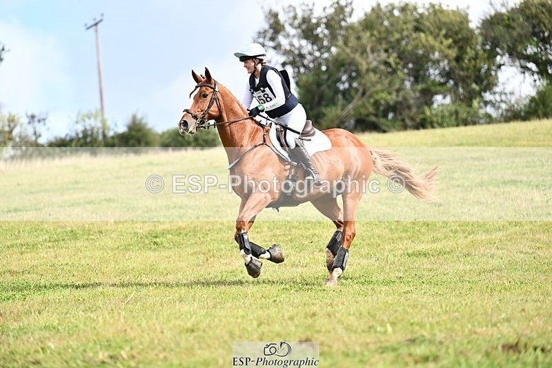 250831-104608-06407 - L-558-Lucy.Davies
