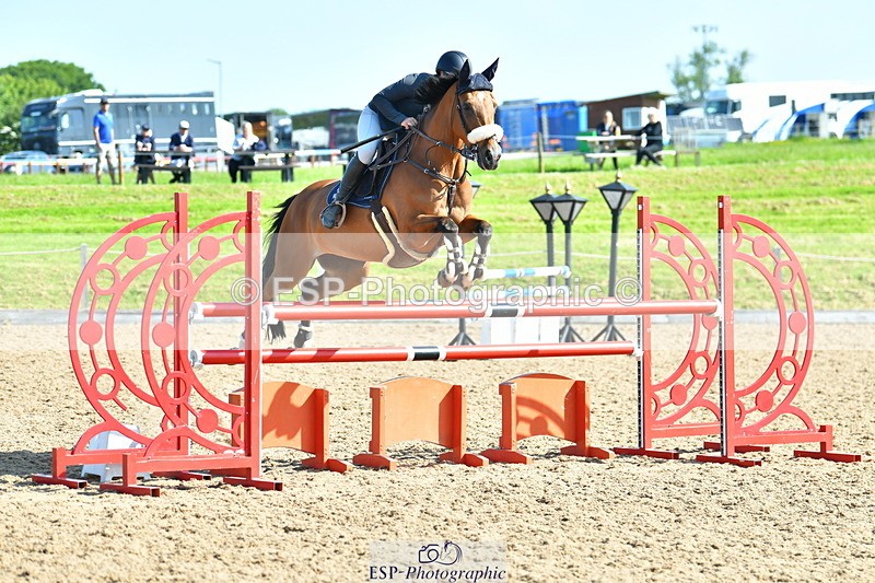 230527A-093808-03017 - Cls 13 Snr 1.05m + 1.10m Open