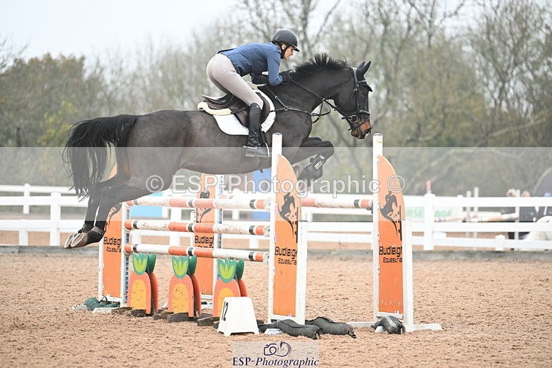 241102A-125537-04674 - SAT Cls 15 Foxhunter and 1.20m Open