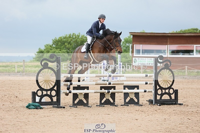 250524-102237-04183 - Cls 13  A&B 1.05m & 1.10m open