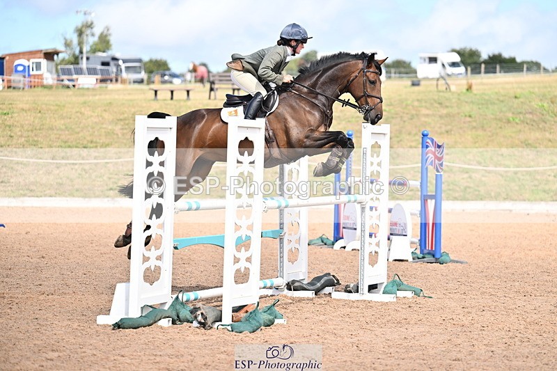 250827B-133740-00612 - Cls 4 Snr Newcomers 1.10m