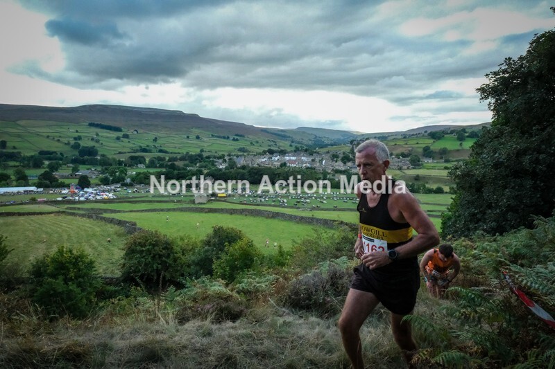 DSCF5138 - Reeth Fell race seniors