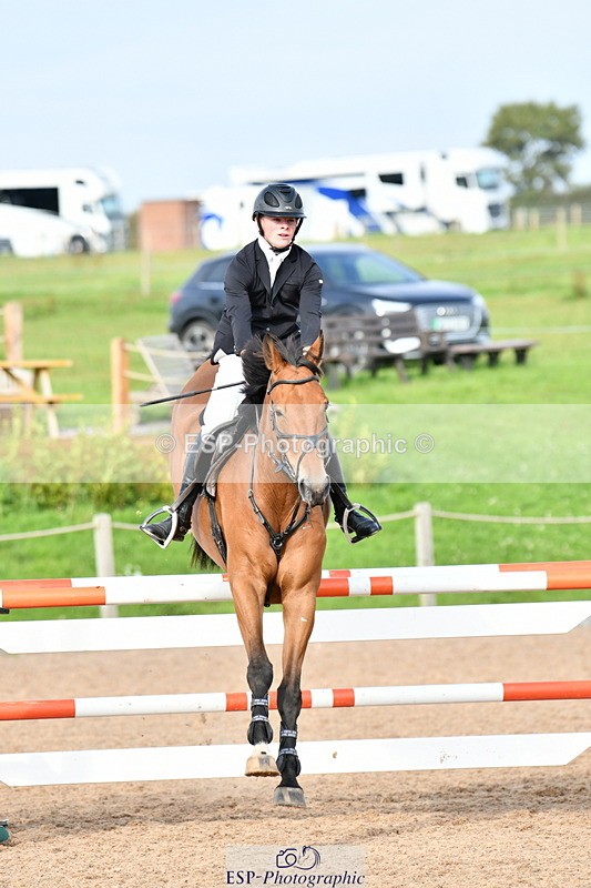 240915A-163906-11064 - Cls 30 Snr Foxhunter