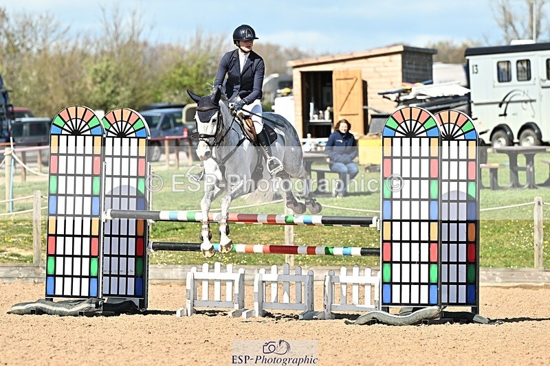250416-152753-01746 - Cls 6 Foxhunter and 1.20m