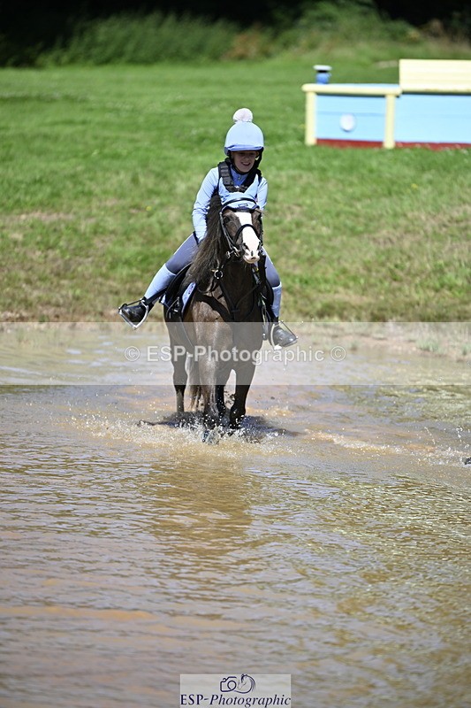 240728B-112503-01024 - Theo's Group XC