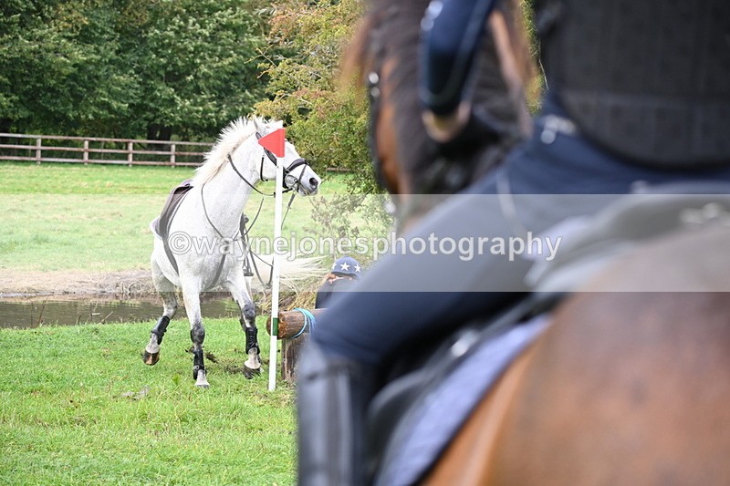 WJ6_4449 - Time at Photographer 11:57 to 12:14