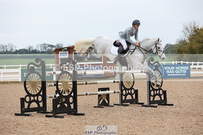 241101A-140048-02337 - FRI Cls 6 Foxhunter and 1.20m Open