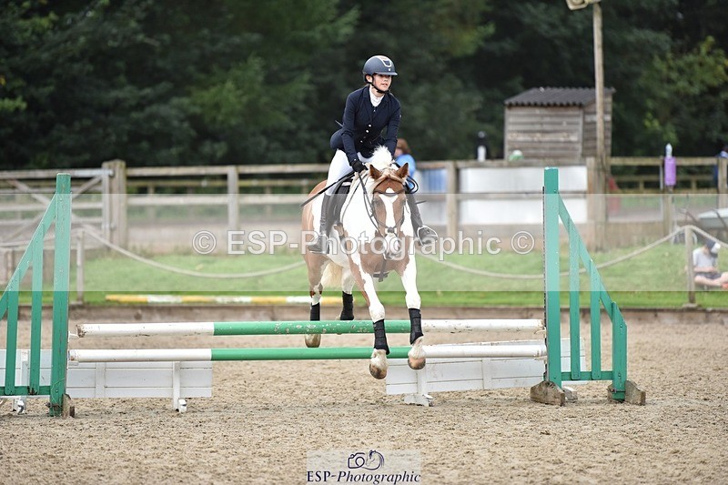 240802-102200-00812 - 70cm Round 1