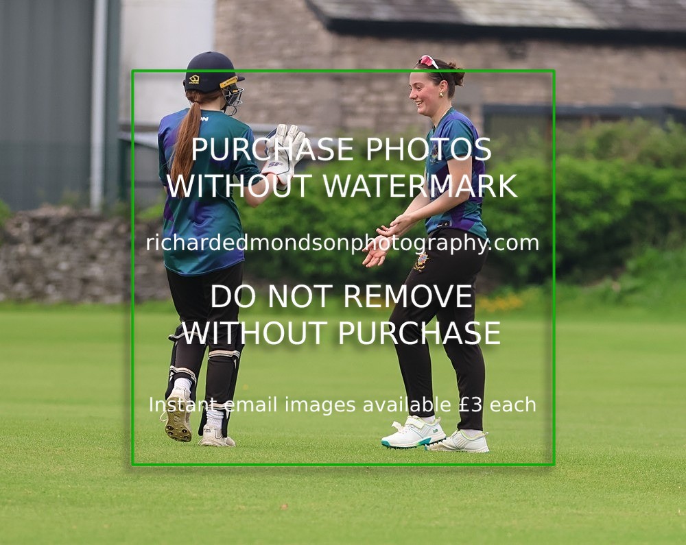 533A5748 - Kendal Cricket Women & Girls vs Carnforth Cricket Women & Girls (28/5/26)
