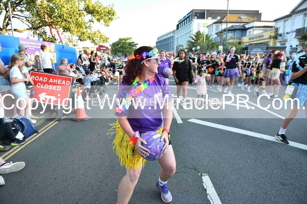 SH4_3909 - Carnival Procession.