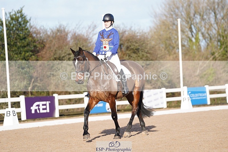 241214-114210-00347 - 143-Tila.Da.Costa-Leomiro