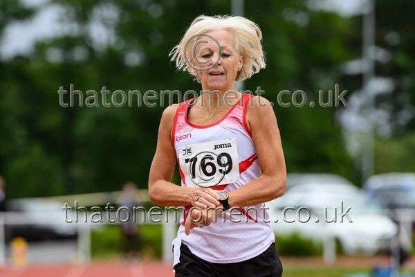 ComMast25-929741 - Track Female Set One