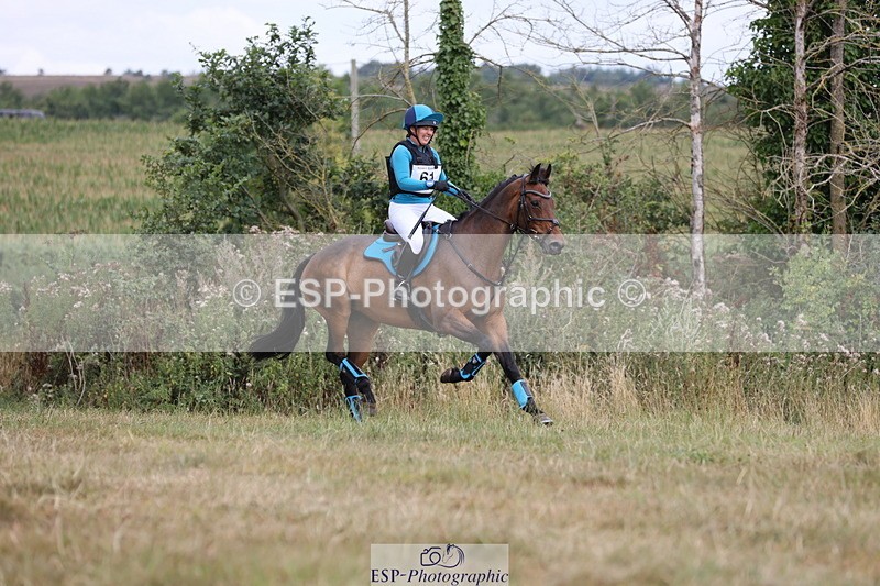 250802A-110537-01650 - B-061-Vicky.Stacey-HIGHDALE.AUTUMN.SUNRISE