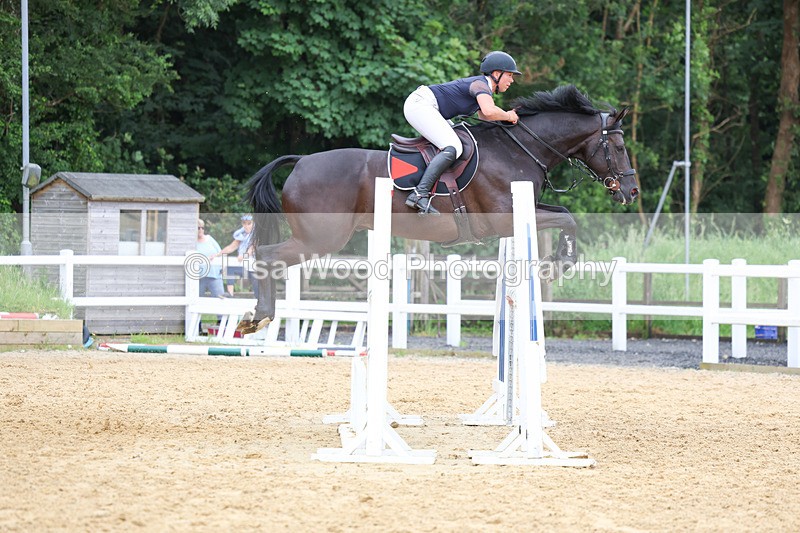 3E7A6491 - Class 9: Senior 1.15m Open