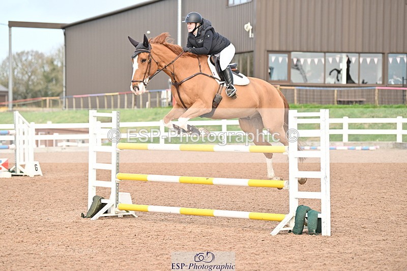 231209A-132620-01918 - Cls 13 Foxhunter & 1.20m Open