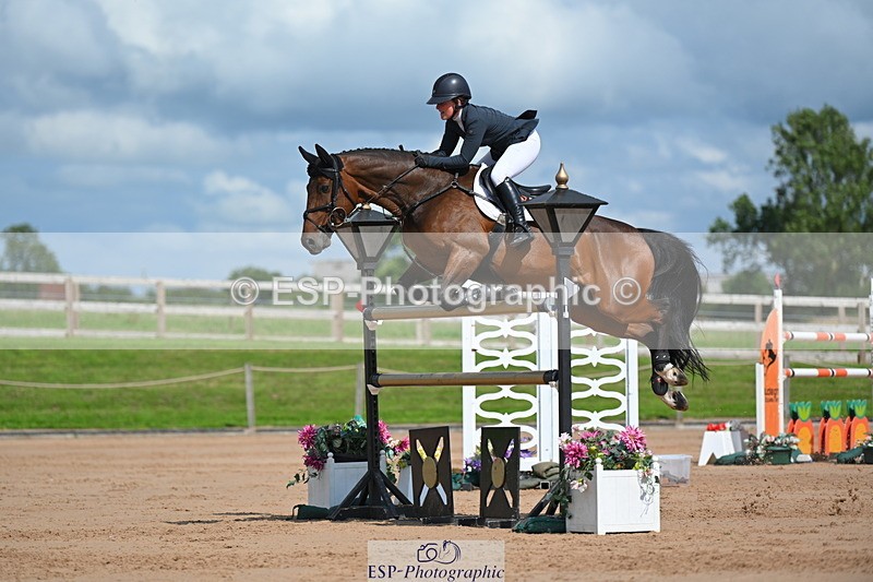 230721A-155957-07548 - Cls 10, 2 Star Big 1.45m Start to break