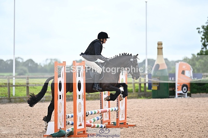 240813-154214-00069 - Clear round & 60cm