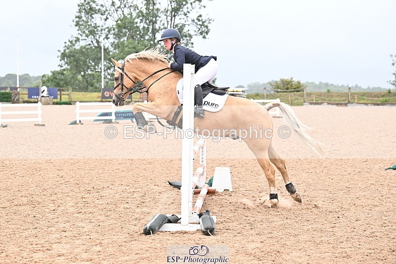 250827B-105211-00173 - Clear Round & Cls 1 Brit Nov 90cm