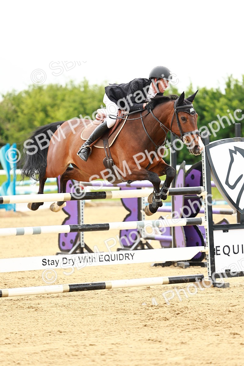 SBM_001150 - Class 5 - Senior Foxhunters - 1.20m