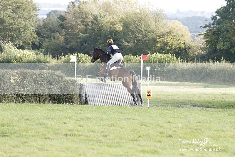  WWHT 171021 3227 - Intermediate (0.90m)  17/10/21