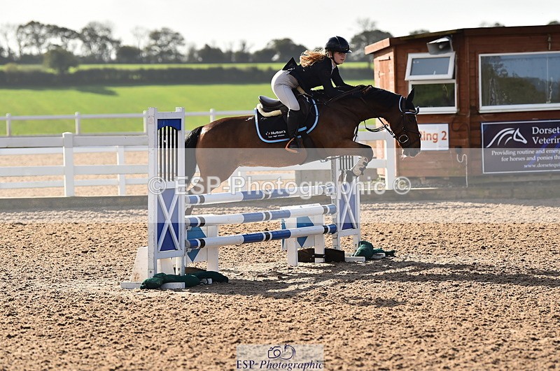 231029A-104948-02816 - Pony Discovery & 90cm Open