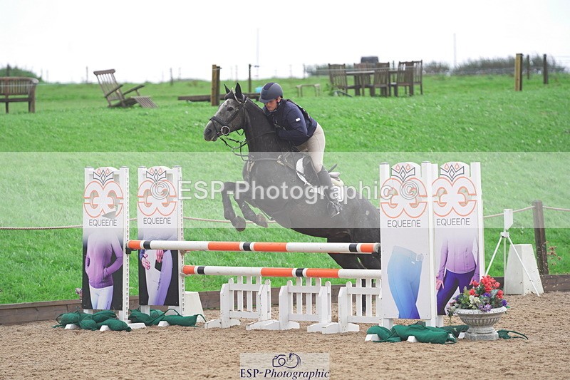 230924A-112744-04554 - 100 SJ 11.00 to 12.00