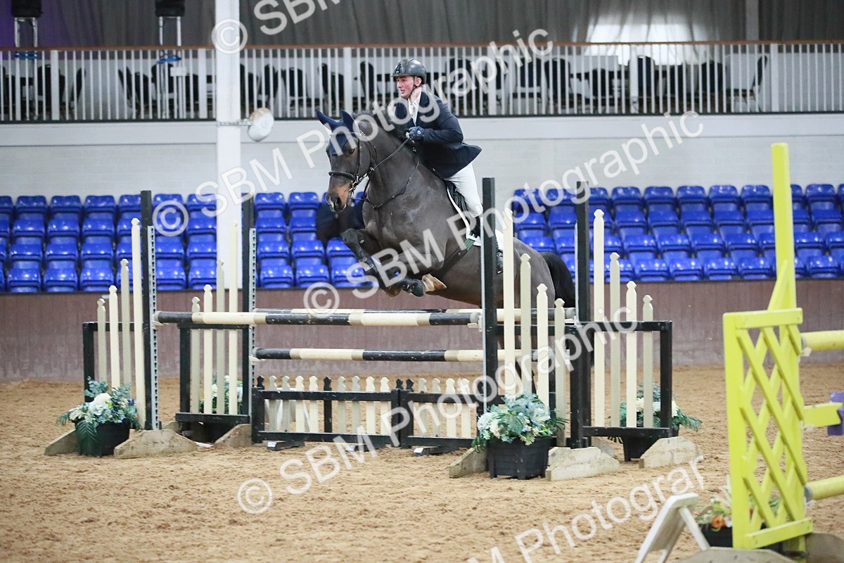 SBM_001290 - Class 4 - Senior Newcomers - 1.10m Open