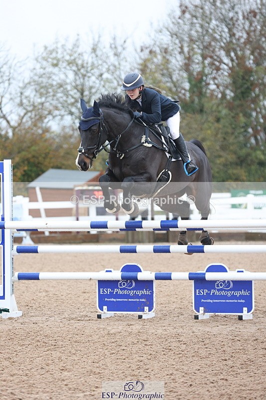 231112A-132250-04427 - Cls 20 Newcomers & 1.10m Open