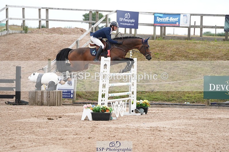 250718-115307-10139 - Cls 2, 3 Star Small Tour Break til End