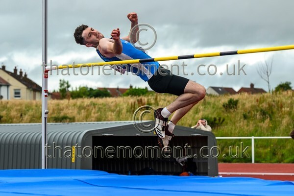 ComMast25-912531 - Field Male Set Two